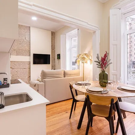 Centro-olivica Clasica By Cosyhome ヴィーゴ